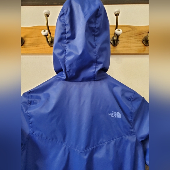 The North Face Women's WindWall™ Hooded Lightweight Windbreaker Jacket - Blue - Picture 7 of 10